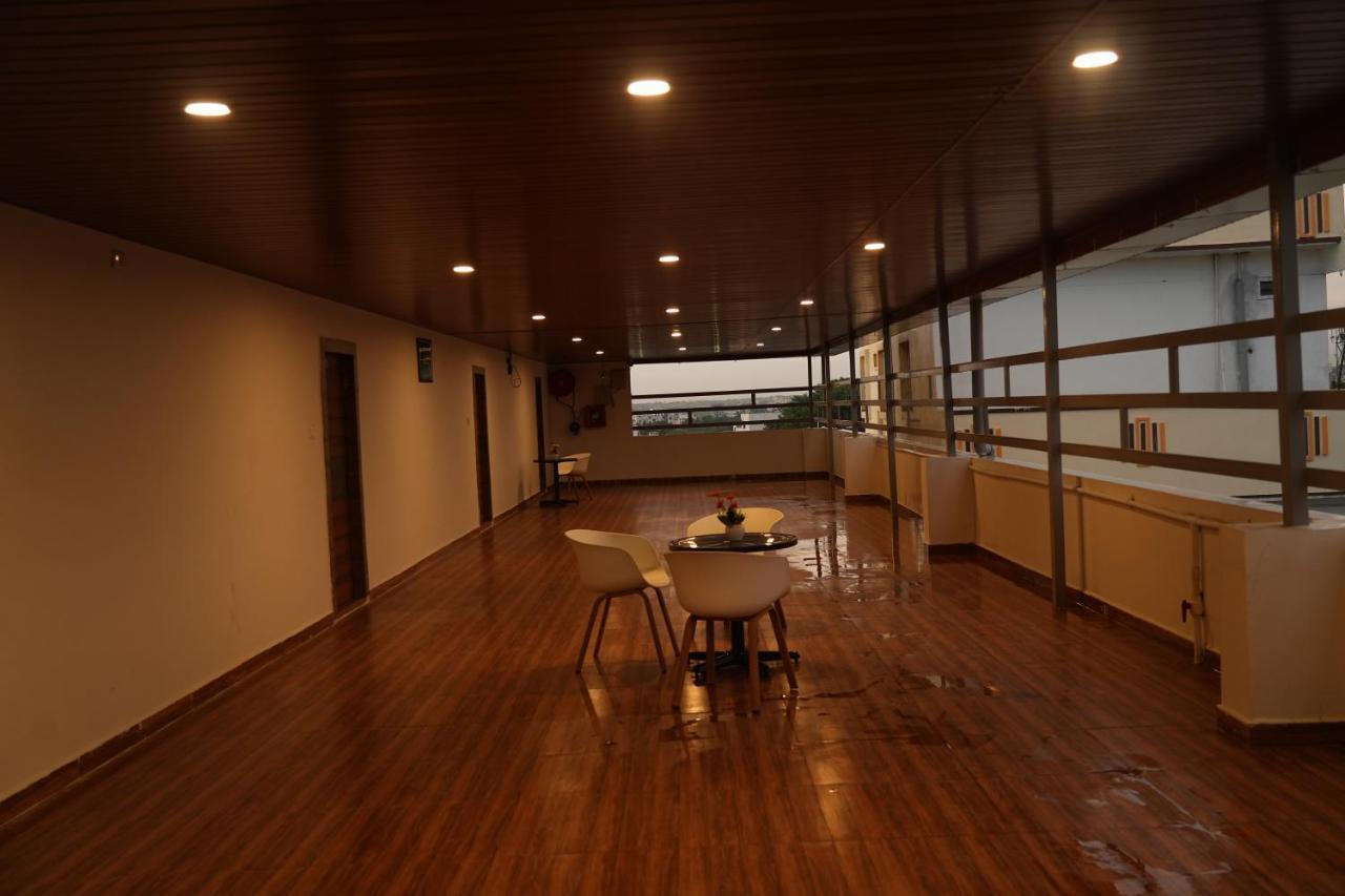 Hotel 5 Star Grand- Premium Shamshabad Exteriér fotografie