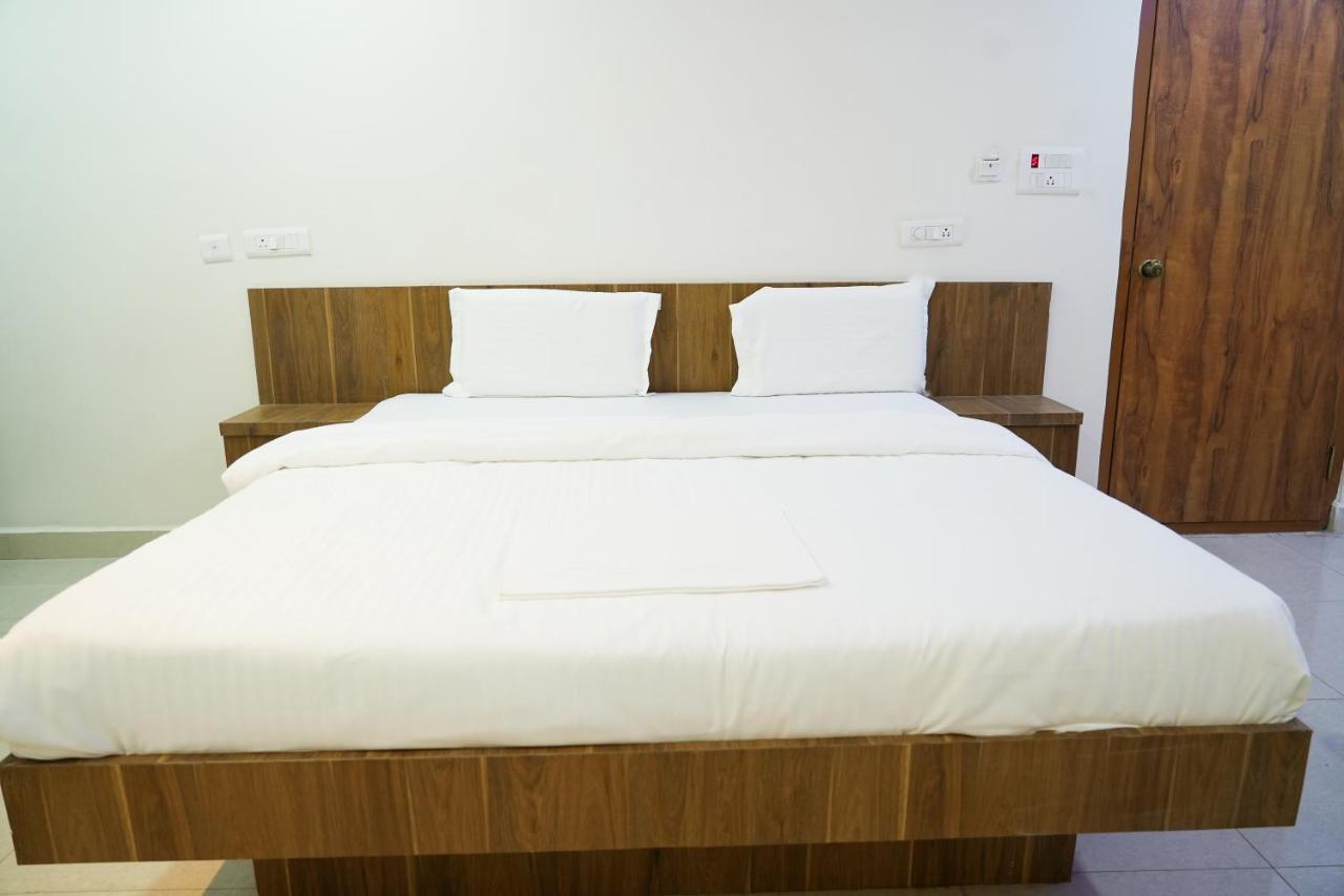 Hotel 5 Star Grand- Premium Shamshabad Exteriér fotografie