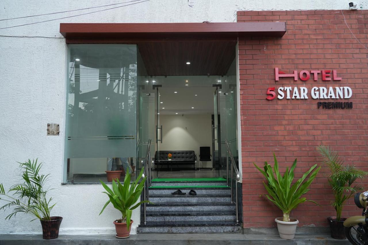 Hotel 5 Star Grand- Premium Shamshabad Exteriér fotografie